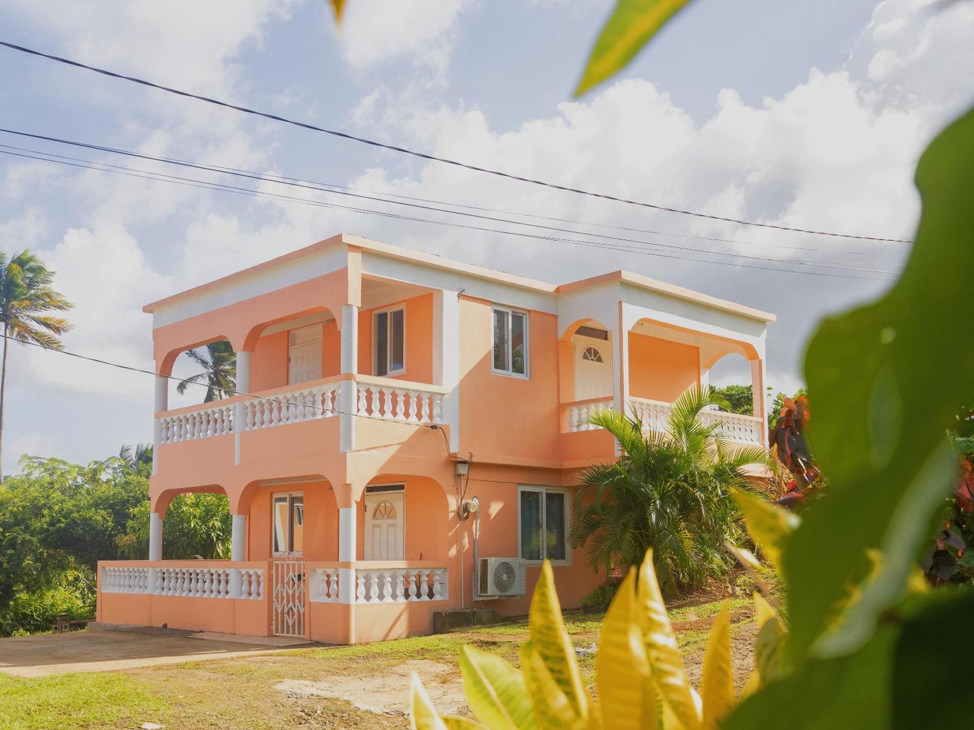 Happy Nest Dominica Hotel Marigot Exterior foto